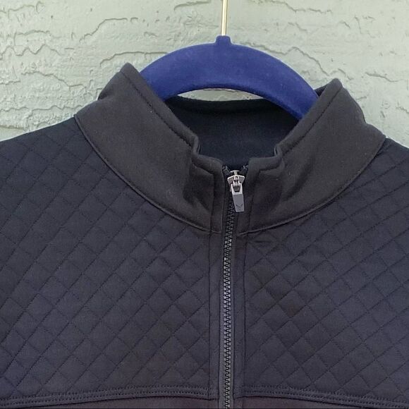 Callaway Golf Sz M Black 1/4 Zip Quilted On Top & Arms - Picture 8 of 9